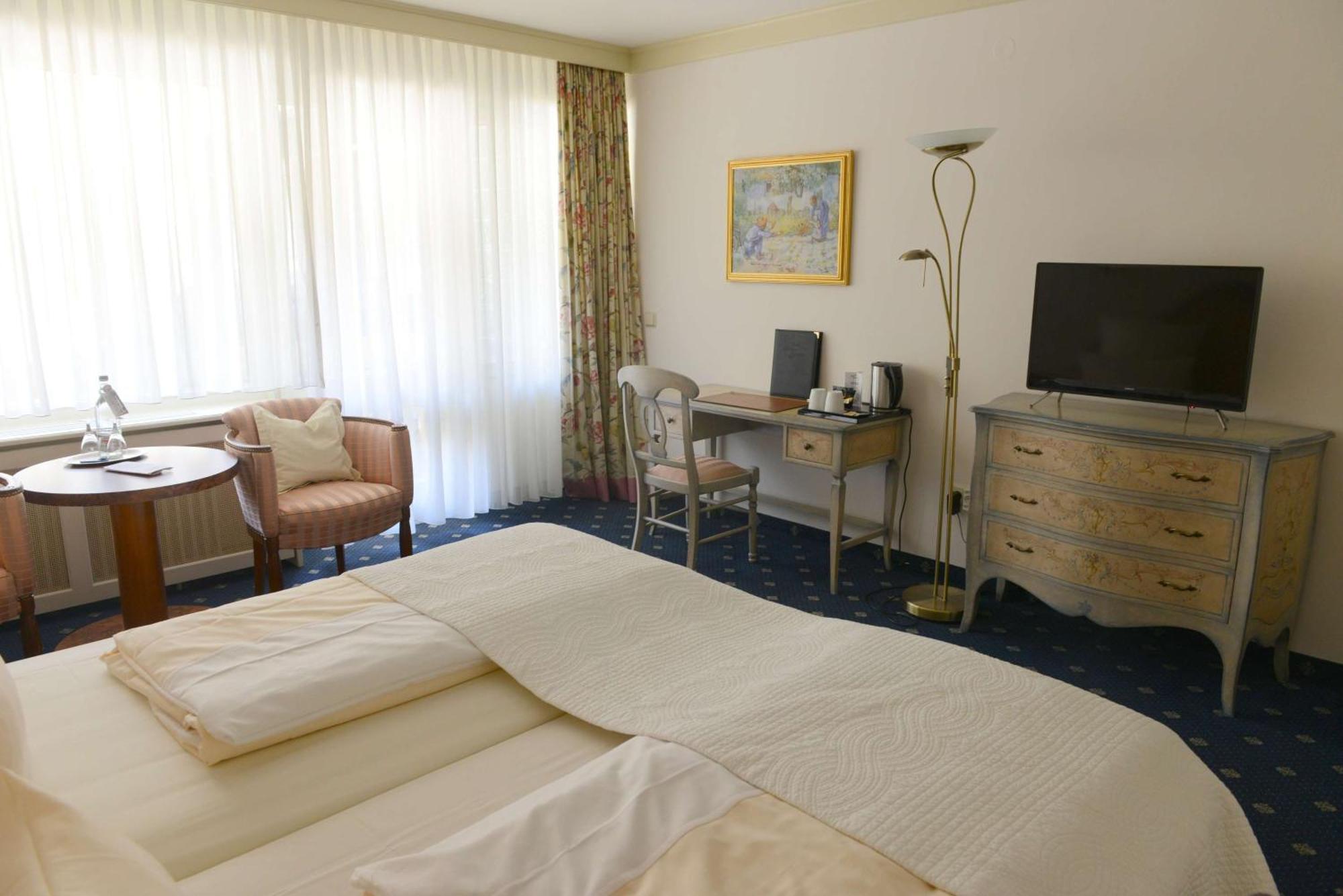 Sure Hotel By Best Western Rhoen Garden ポッペンハウゼン エクステリア 写真