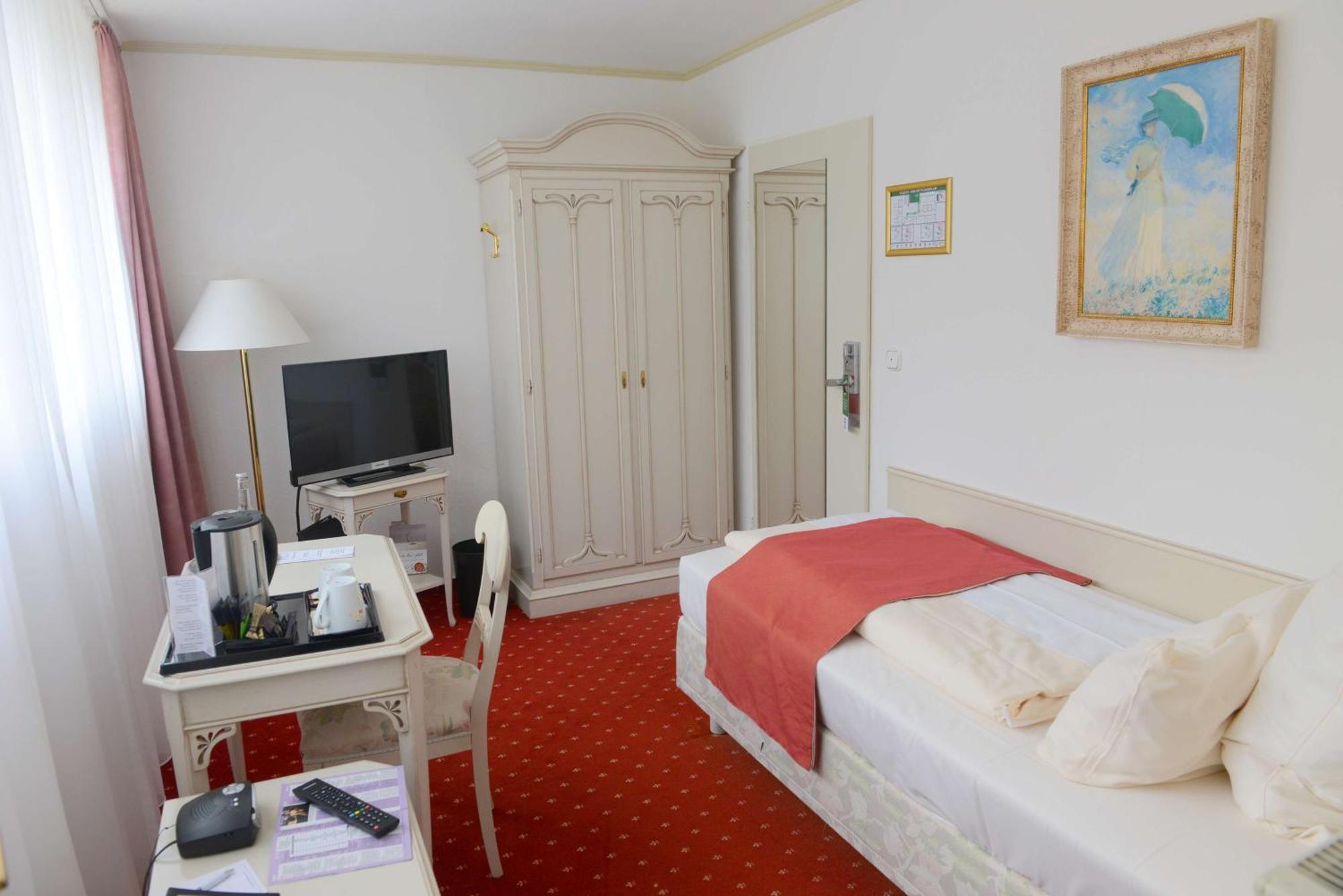 Sure Hotel By Best Western Rhoen Garden ポッペンハウゼン エクステリア 写真