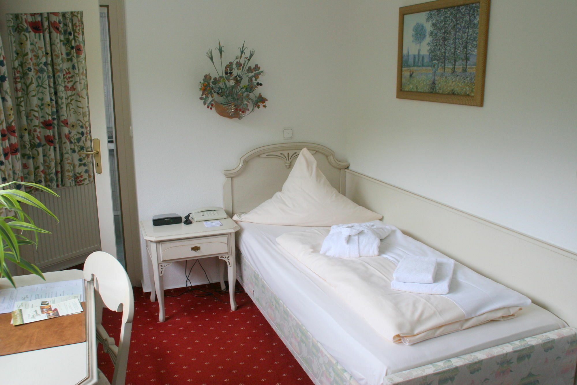 Sure Hotel By Best Western Rhoen Garden ポッペンハウゼン エクステリア 写真