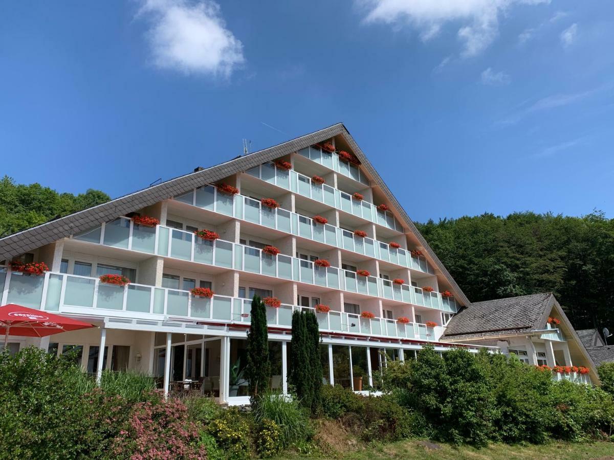 Sure Hotel By Best Western Rhoen Garden ポッペンハウゼン エクステリア 写真